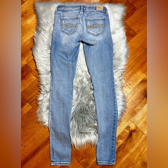 Abercrombie & Fitch Skinny Jeans Size W26/L33 - Picture 3 of 4